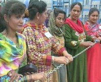 5 Razia Joseph k mpft  ffentlich gegen die Diskriminierung von Frauen