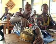 Kindersoldaten  im Friedensdorf- N hkurs